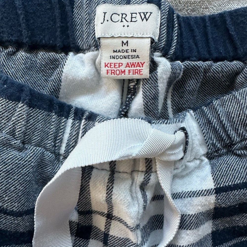 J. Crew Navy and White Plaid Flannel Pajama set - Picture 4 of 10